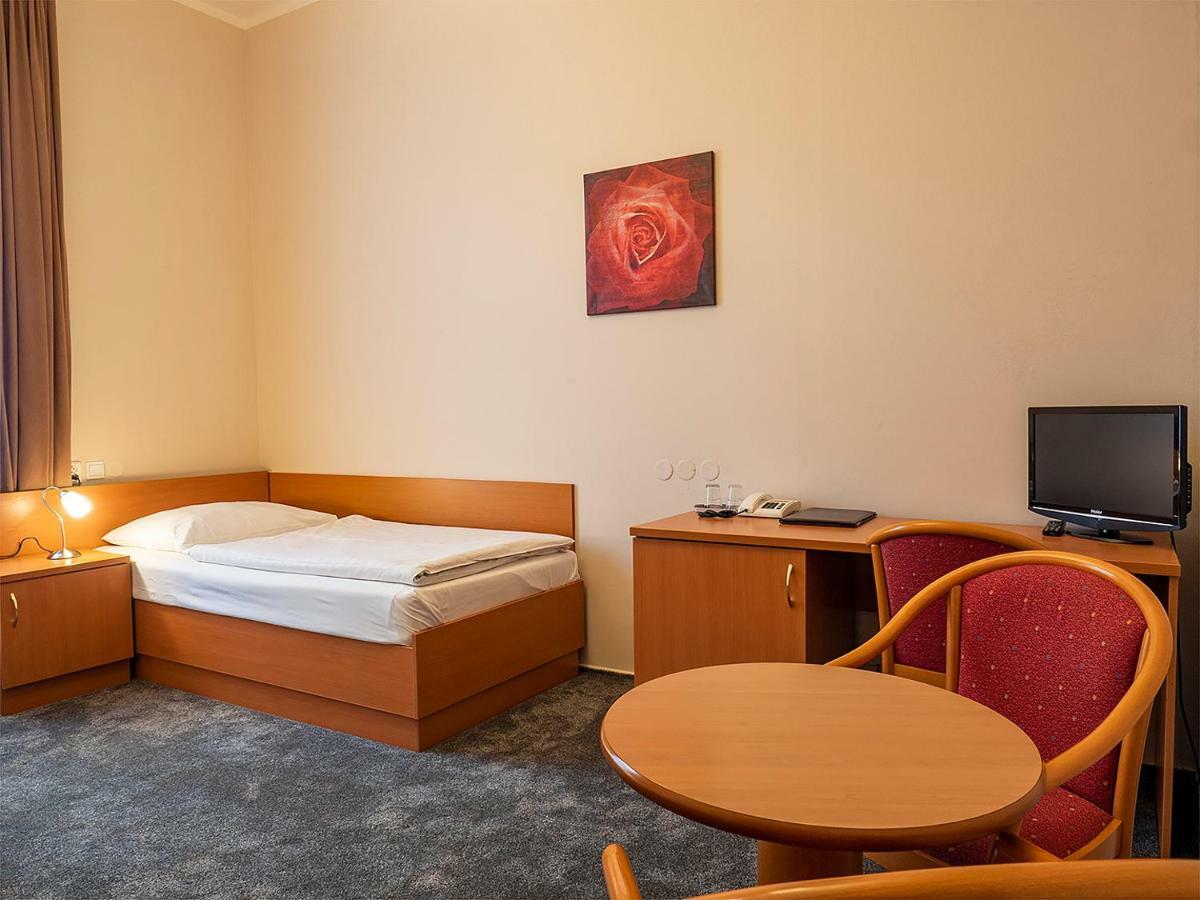 Hotel Olympia Ceska Lipa Ceská Lípa Exterior foto
